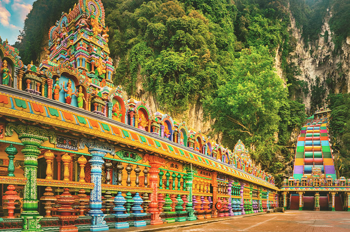 Malásia: Natureza, História e Tradições 