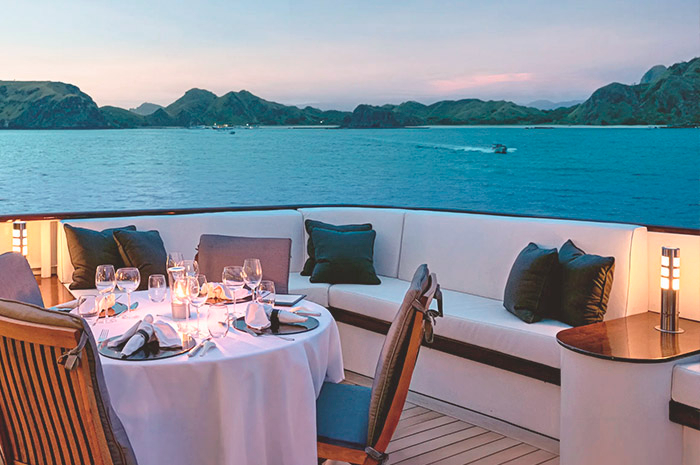 Ilhas da Indonésia by Aqua Expeditions